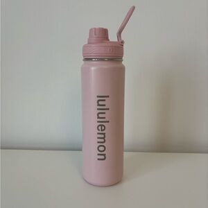Lululemon - Back to Life Sport Bottle - 24oz - Discontinued : Pink Mist !! 🎀